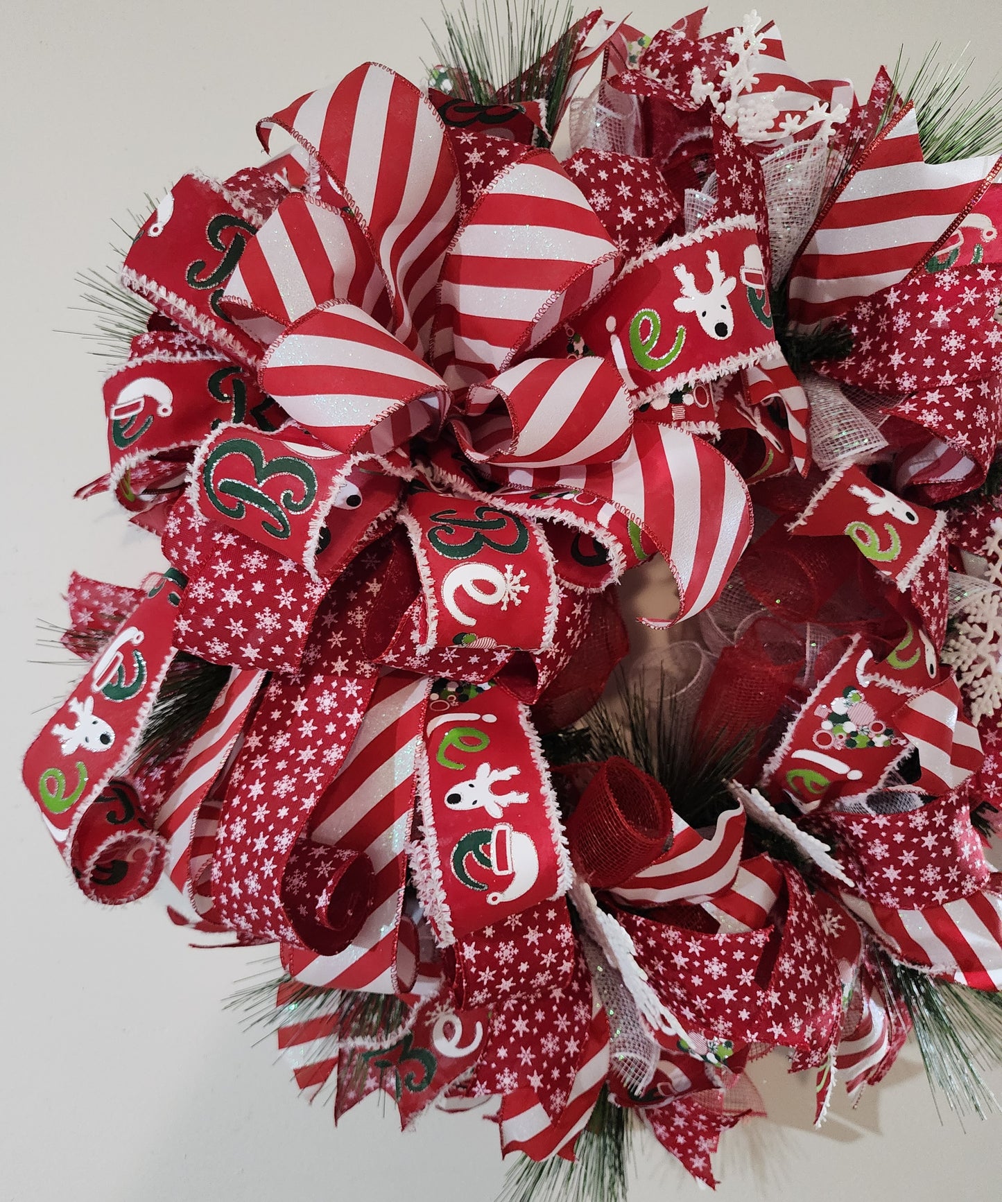 Peppermint snowflake Christmas wreath, winter mesh wreath, red and white holiday wreath for your front door