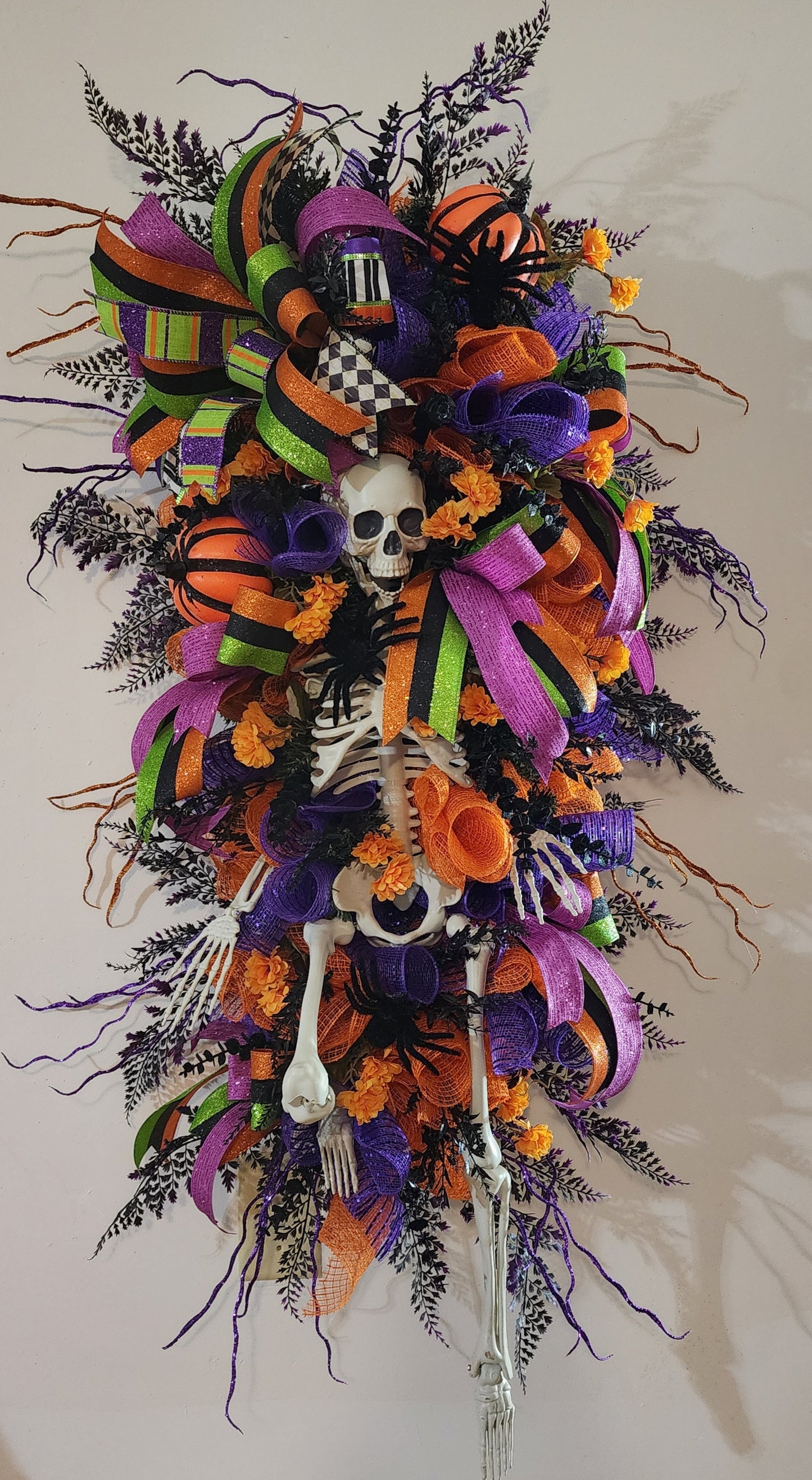 Extra large Halloween skeleton swag, skeleton swag for your front door, halloween decor, spooky wreath