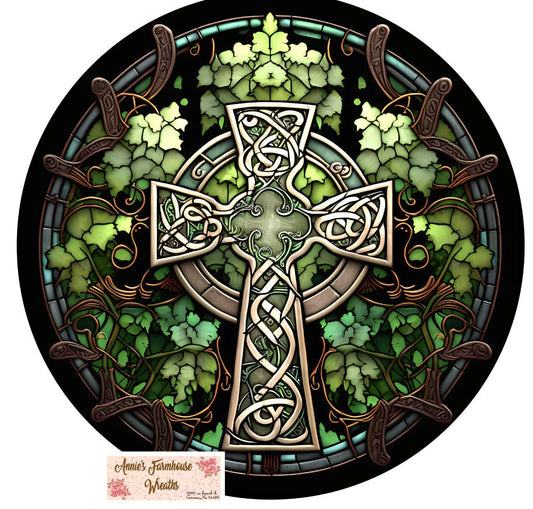 Round metal wreath sign, faux stained glass St. Patrick&#39;s Day, Celtic cross, clovers